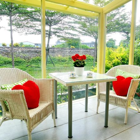 Candy House B & B Yilan Экстерьер фото